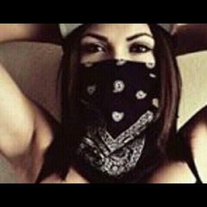 Meet your Posher, Besjana